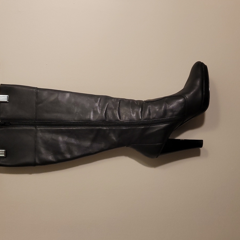 Leather Boots - Picture 6 of 8